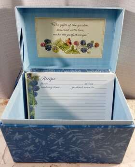 Tog1013 Hallmark Marjolein Bastin Recipe Box W Cards Butterfly And Berries 4 Inch X6 Tog1013 Hallmark Marjolein Bastin Recipe Box W Cards Butterfly And Berries 4 Inch X6