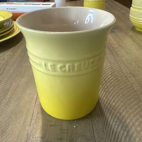 Le Creuset 630870104814 Inch Soleil Small Utensil Crock 1.1 L 1.15 Quart Nwt Yellow 6 Tall
