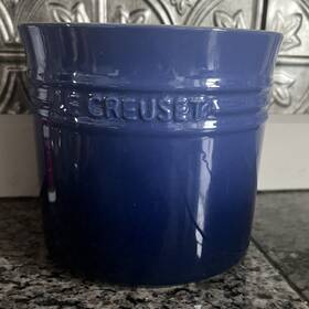 Le Creuset 843251100200 2.75 Quart Large Utensil Crock Stoneware Nwt 6 Inch Tall 2.3 L Blue