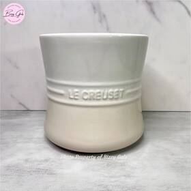 Le Creuset 843251114214 Stoneware 2.3 L / 2.75 Quart Meringue Utensil Crock - New