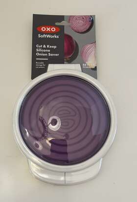 21177100 Oxo Reusable Silicone Storage Container For Cut Onions