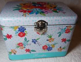 Pioneer Woman 078678205119 Birthday Floral Recipe Tin Pre-owned Great Condition