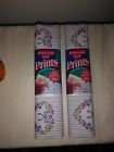 Rlo-6b67-uo H Wreath Rubbermaid Rolls Grip Prints Drawer Shelf Liner 071691389651