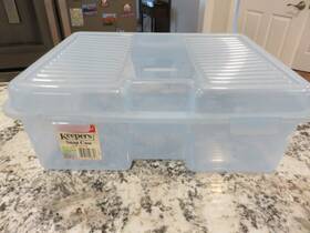 2283 Rubbermaid Keepers Snap Case 16.5 Quart Storage Tote Pink With Hinged Lid Euc
