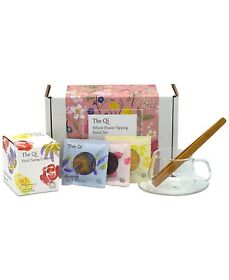 The Qi Daily Ritual Gift Set Multi