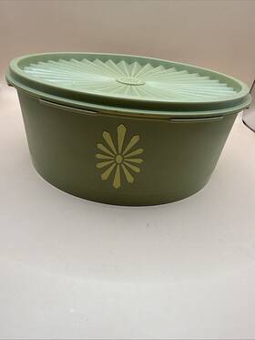 1205-4 Tupperware 1204-7 Vintage Avocado Green Servalier Canister Starburst