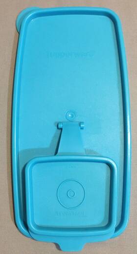 1590-2 Tupperware #1590-2 Cereal Keeper Flip Top Blue Replacement Lid Only