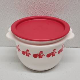 2513a-1 Tupperware 2513a White Red Covered Bowl #2513a-1 Holiday Christmas Santa