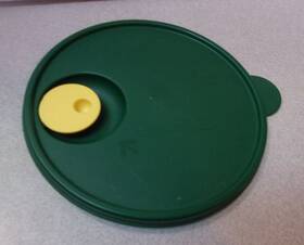 2649a Tupperware Rock N Serve Vented Inch Replacement Lid Only Hunter Green Vtg 2649a Tupperware Rock N Serve Vented Inch Replacement Lid Only Hunter Green Vtg