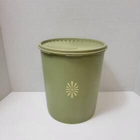805-1 Tupperware Vintage Avocado Canister Servalier Green Large With Lid Starburst Retro 805-1 Tupperware Vintage Avocado Canister Servalier Green Large With Lid Starburst Retro