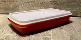816-18 Tupperware Vintage Red Paprika Deli Meat Cheese Container With Sheer Lid