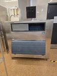 Hoshizaki B-1500SS 60" Stainless Steel Ice Storage Bin 1,500 Lb Capacity. Fixed Price $3300.00.