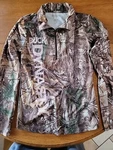 Duck Dynasty Real Tree Women Size Camo Long Sleeved 1/4 Zip Top Shirt. Fixed Price $7.56.