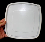 Rubbermaid 8.5" Servin Saver Square #3 Almond Replacement Snap Lid Seal 0013 Euc. Fixed Price $15.95.