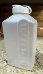 Rubbermaid Servin' Saver Quart Drink Container With White Lid #2468. Fixed Price $12.00.