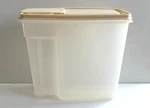 Rubbermaid Servin' Saver Cereal Keeper 13 Cups 3.1L Almond Lid Vintage. Fixed Price $9.99.