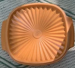 Vintage Tupperware Servalier Bowl 838-9 Starburst Lid 839-18 Retro Vtg Orange. Fixed Price $13.99.