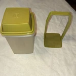Tupperware Vintage 3 Piece Pickle Jalape Olive Keeper 1560-2 Storage Container. Fixed Price $21.89.