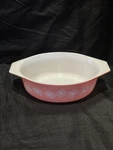Pyrex 043 Pink Daisy 1.5 Quart Oval Casserole Dish **no Lid**. Fixed Price $54.99.