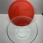 Pyrex 326-PC Red Round Plastic Storage Lid With 4 Quart Glass Mixing Bowl. Fixed Price $25.99.