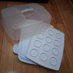 Wilton Ultimate 3-IN-1 Cupcake Muffin Caddy Carrier See-through Holder. Fixed Price $15.00.