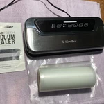 Mueller Vacuum Sealer & Roll Of Bags Model MV-1100 Sealed For Me. Fixed Price $17.00.