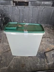 Tupperware Large Cereal Keeper Food Container Storage Pour All #1588 Green Lid. Fixed Price $12.00.