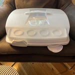 Wilton The Ultimate 3 1 Caddy Cupcake Holder Carrying Case Gently Used. Fixed Price $19.90.