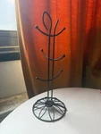 Rebrilliant Black Wrought Iron 6-HOOK Mug Tree Rack Holder. Fixed Price $15.00.