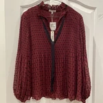 Max Studio Nordstrom Rack Small Wine With Black Dots Pleated Popover Nwt. Fixed Price $10.21.