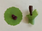 Set Charles Viancin Grapes Silicone Airtight Drink Lid 4 1/2 + Wine Stopper. Fixed Price $12.99.