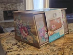 New, The Pioneer Woman Sweet Romance Bread Box Wood 15.75X9.25X8. Fixed Price $95.00.