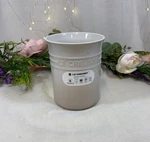 Le Creuset Meringue Stoneware Utensil Crock Holder 1L Second Choix Off White. Fixed Price $49.99.