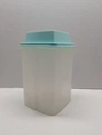Vintage Tupperware Pick-a-deli Pickle Olive Keeper Aqua Blue Lid #1560 2 Qt. Fixed Price $7.69.