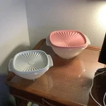 Vintage Tupperware Bowls W/ Lids #837-3 & #841-17 Pink Blue Servalier Containers. Fixed Price $24.99.