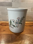 Cordon Bleu Bia Ceramic Fruit / Flower Design Utensil Holder Jar Canister 6.5. Fixed Price $30.00.