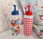 Nwt Pioneer Woman Heritage Floral & Charming Check Squeeze Condiment Bottle Set. Fixed Price $11.99.