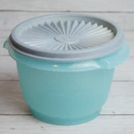 Vintage Tupperware Servalier Blue Bowl Container 886-31 Gray Lid 812-36 Read. Fixed Price $12.00.