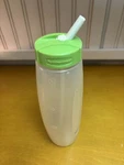 Rubbermaid 32 Oz Water Bottle Flip Straw Lid 7F86 Drink Container Green Guc!. Fixed Price $12.00.