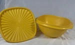 Tupperware Servalier Bowl W/lid Bright Yellow Mustard Vintage #836-4 & #837-3. Fixed Price $11.97.