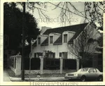1982 Press Photo Painted Brick Home At 5201 St. Charles Avenue, New Orleans. Fixed Price $19.99.
