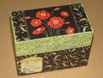 Susan Winget Art - Poppies Flowers 2008 Lang Easel Recipe Card Box Dividers. Fixed Price $14.00.