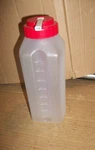 Vintage Rubbermaid Sippin' Saver 1 Quart Drink Bottle With Straw. Fixed Price $15.99.