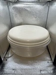 Rubbermaid Servin' Saver # 5 22 Cup Almond Lid Storage Container Round Large. Fixed Price $22.49.