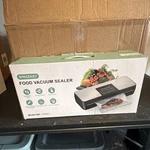 Spacekey VS8861 Vacuum Sealer Pulse Mode Built-in Cutter Led One-touch Dry/moist. Fixed Price $30.00.