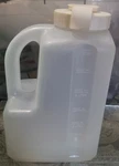 Vintage Rubbermaid Servin Saver 4 Quart Handled Drink Container Pitcher 0231. Fixed Price $18.90.