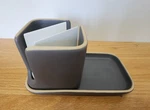 Full Circle Home Ceramic Sink Caddy Gray And White Nice Quality -free Shipping. Fixed Price $25.00.