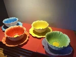 Creative Co-op, Flower Dishes! Food/dishwasher/micro Safe (grandma Kitchen). Fixed Price $25.00.