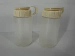 Rubbermaid Servin Saver Salt & Pepper 4OZ Flip Top Almond Shaker 0479. Fixed Price $25.00.