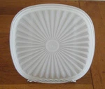 Tupperware Replacement Sunburst Servalier Clear Square Lid #841-2 6.5 Inches. Fixed Price $14.50.